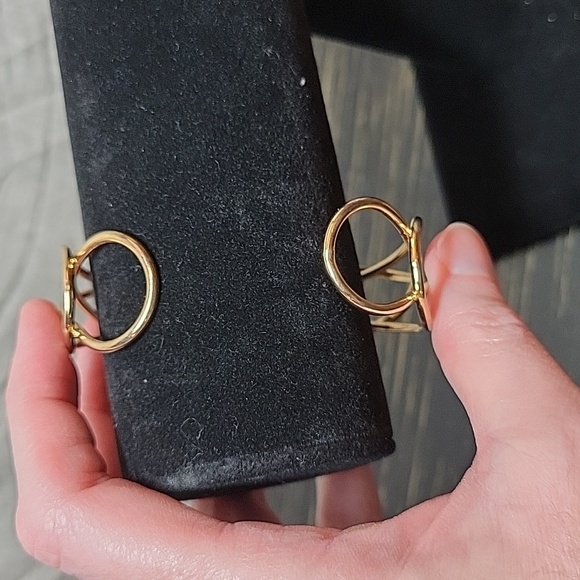 Gold Tone Bangle Cuff Bracelet - Picture 2 of 4